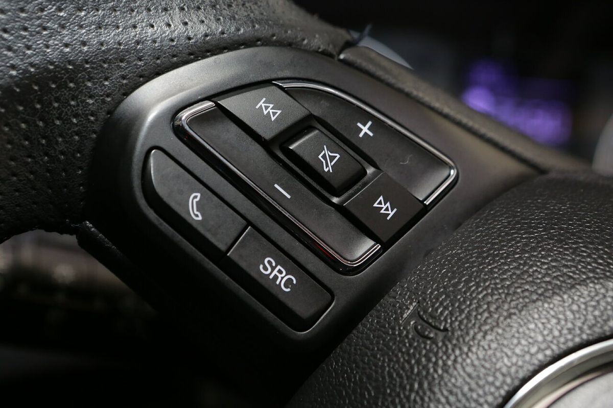 2018 MG ZS Essence AZS1
