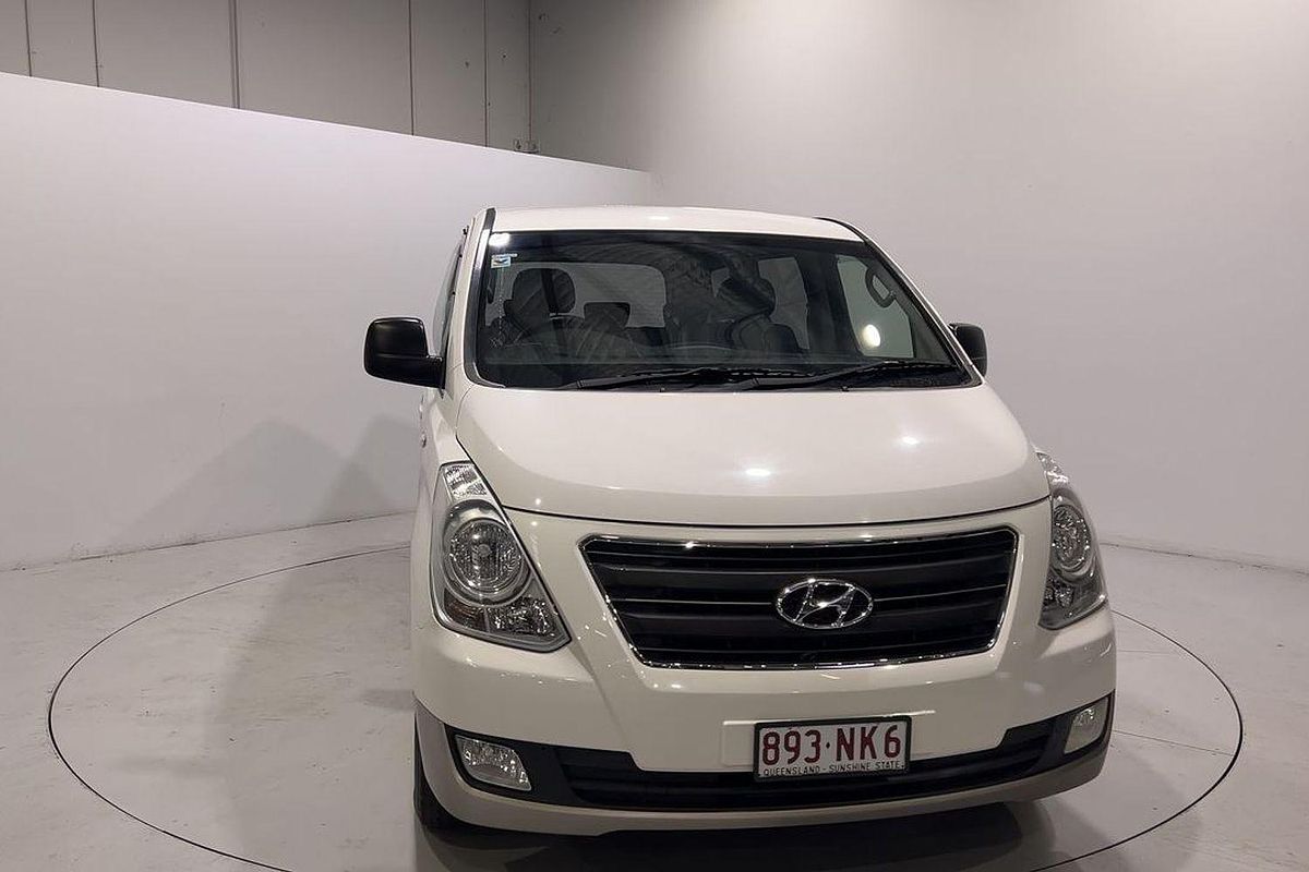 2016 Hyundai iMax TQ3-W Series II