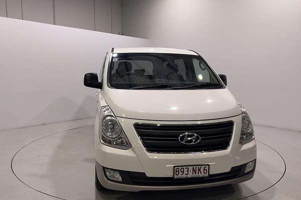 2016 Hyundai iMax TQ3-W Series II