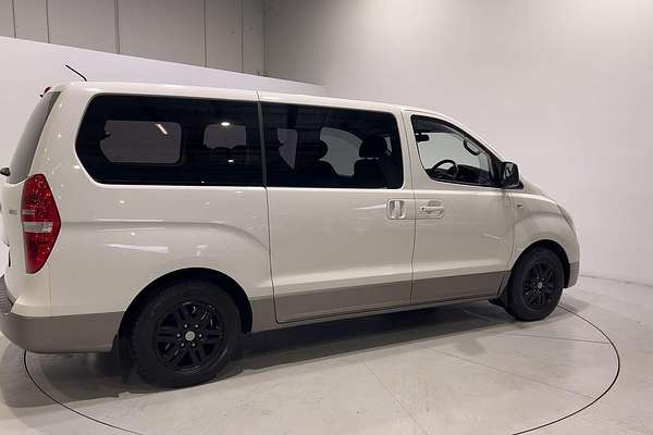 2016 Hyundai iMax TQ3-W Series II