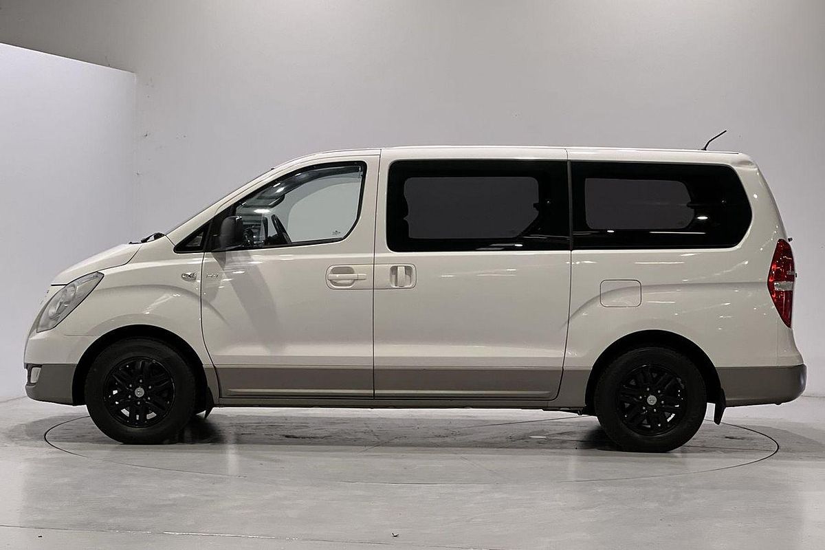 2016 Hyundai iMax TQ3-W Series II