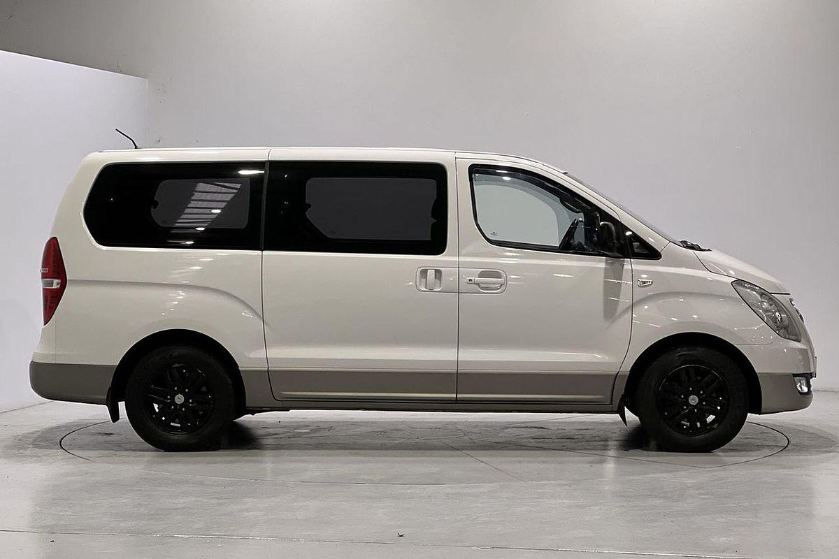 2016 Hyundai iMax TQ3-W Series II