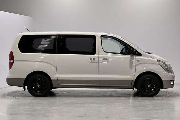 2016 Hyundai iMax TQ3-W Series II