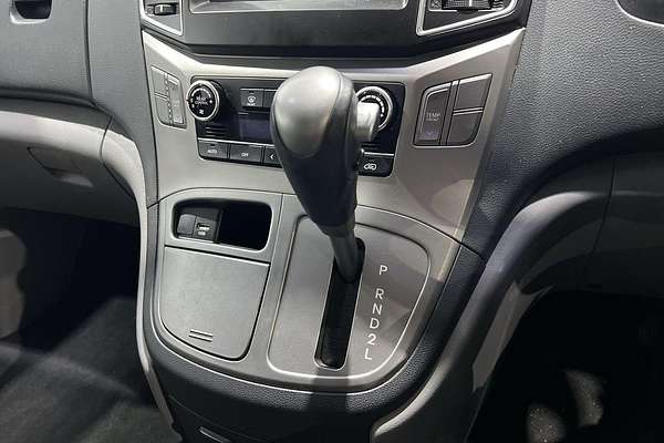 2016 Hyundai iMax TQ3-W Series II