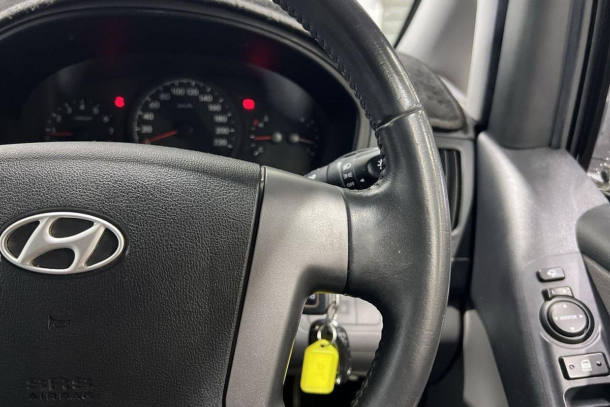2016 Hyundai iMax TQ3-W Series II