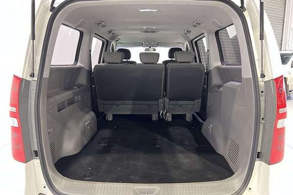 2016 Hyundai iMax TQ3-W Series II