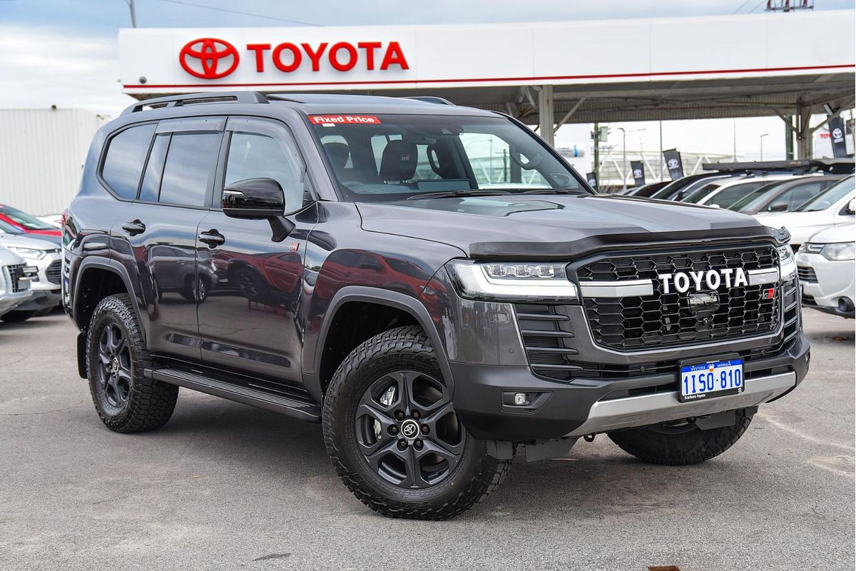 2024 Toyota Landcruiser GR Sport FJA300R