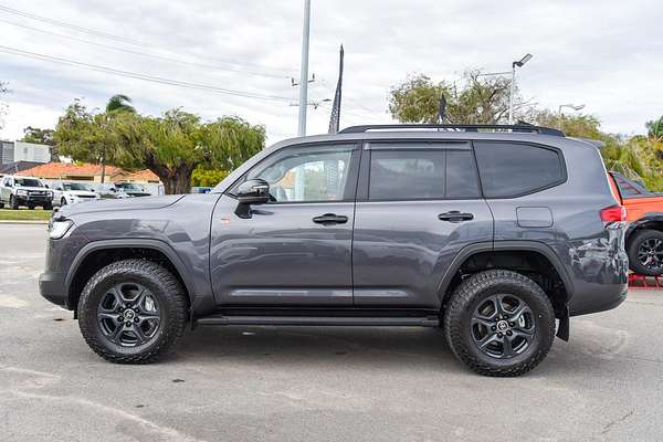 2024 Toyota Landcruiser GR Sport FJA300R