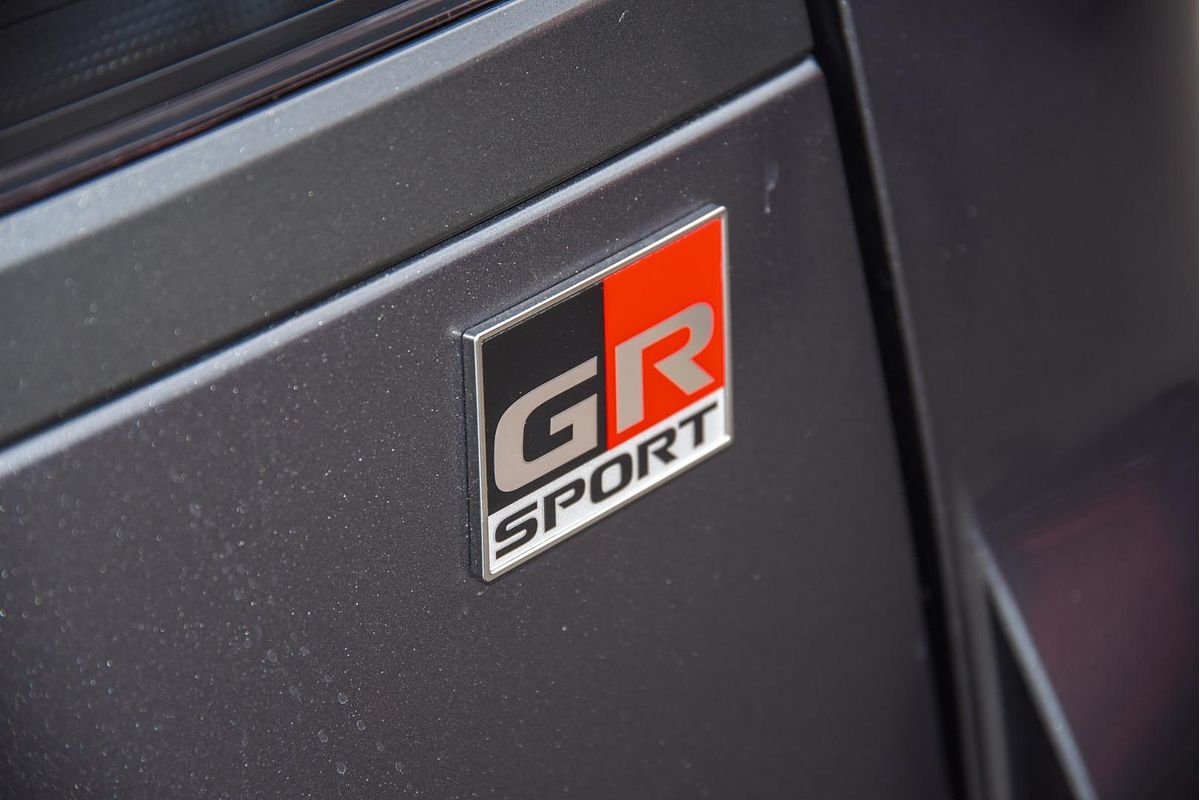 2024 Toyota Landcruiser GR Sport FJA300R