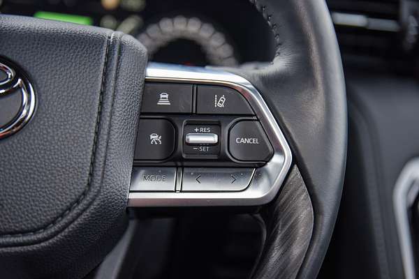 2024 Toyota Landcruiser GR Sport FJA300R