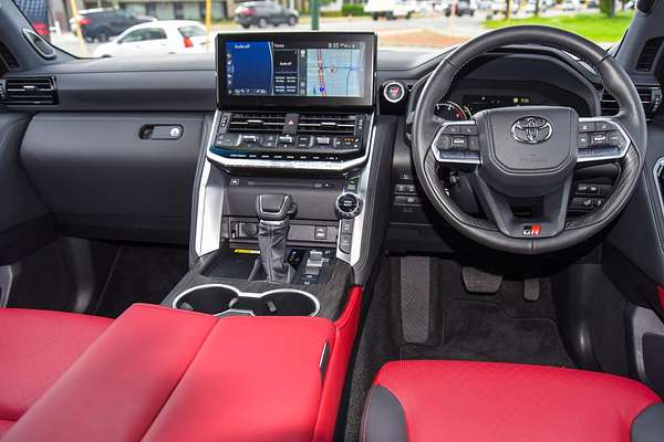 2024 Toyota Landcruiser GR Sport FJA300R