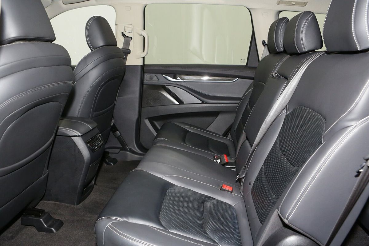 2023 LDV D90 Executive SV9A