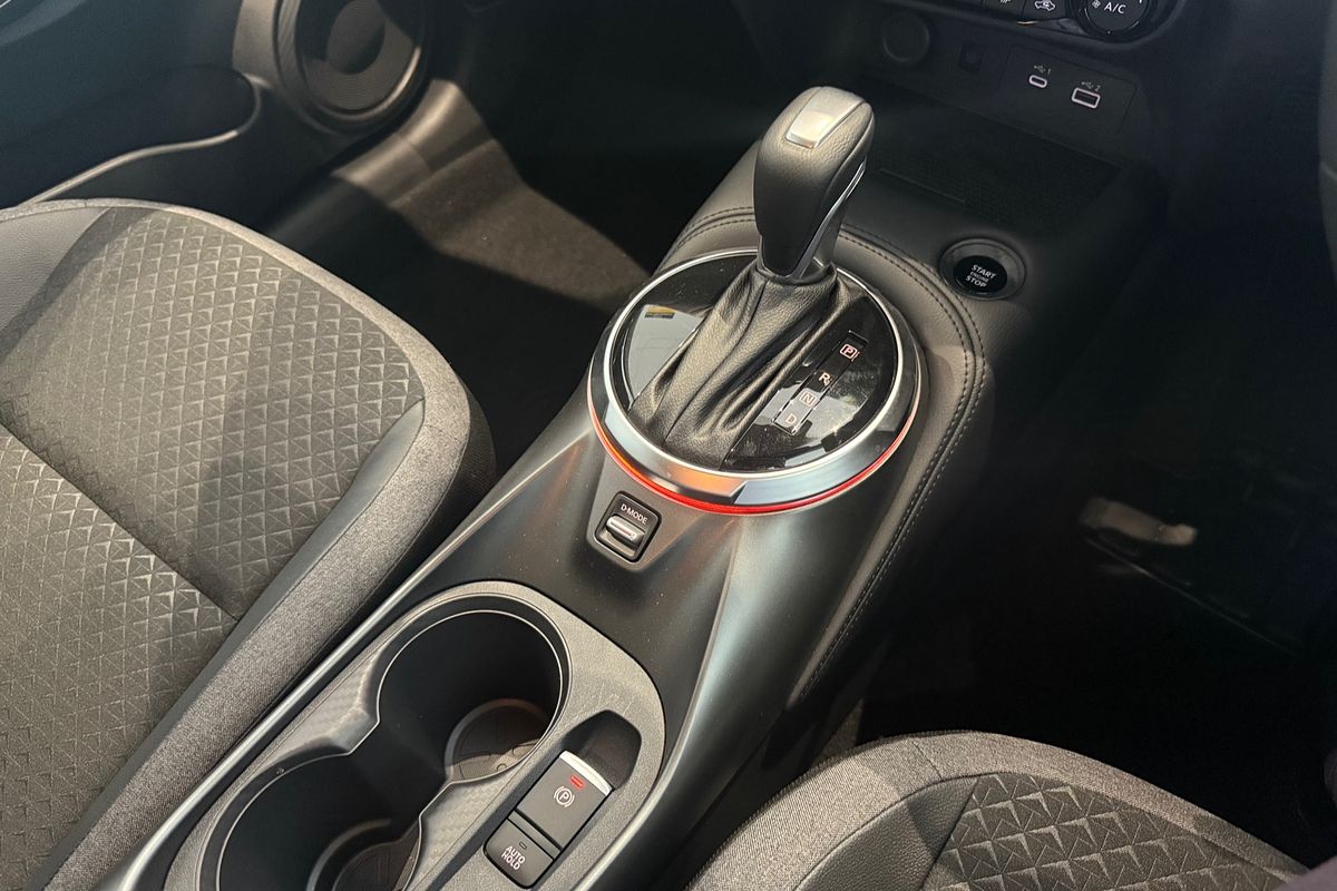 2024 Nissan JUKE ST-L F16