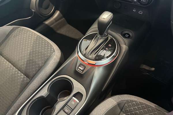 2024 Nissan JUKE ST-L F16