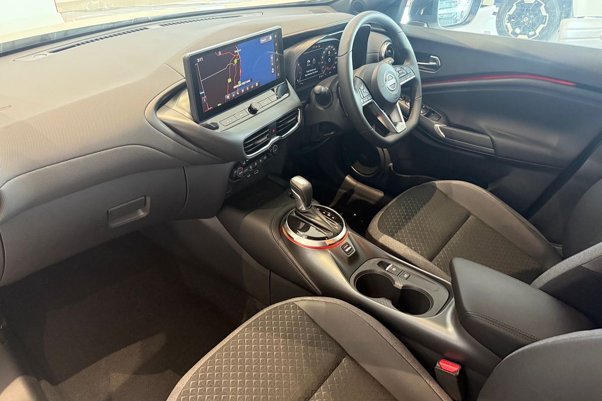 2024 Nissan JUKE ST-L F16