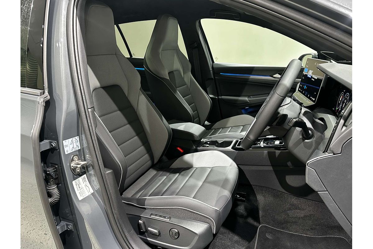 2025 Volkswagen Golf 110TSI R-Line 8.5
