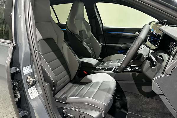 2025 Volkswagen Golf 110TSI R-Line 8.5