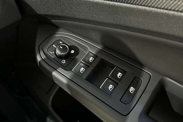 2025 Volkswagen Golf 110TSI R-Line 8.5