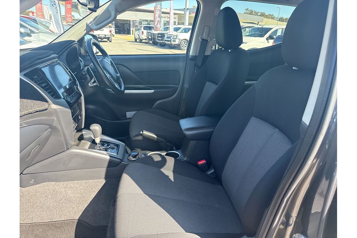 2023 Mitsubishi Triton GLS MR 4X4