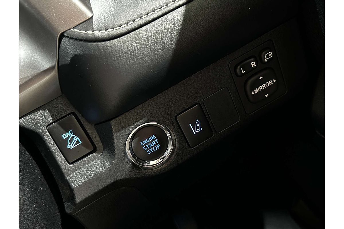 2018 Toyota RAV4 Cruiser ASA44R