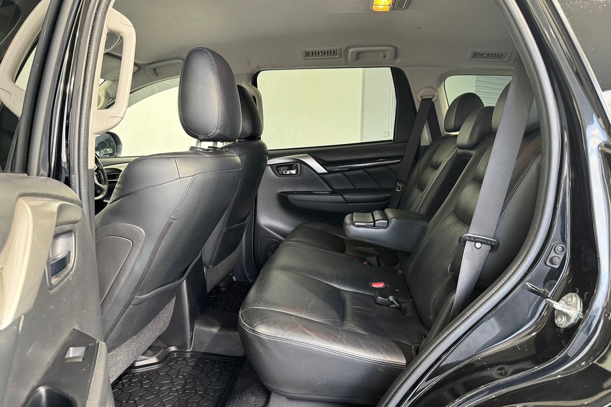 2017 Mitsubishi Pajero Sport Exceed QE