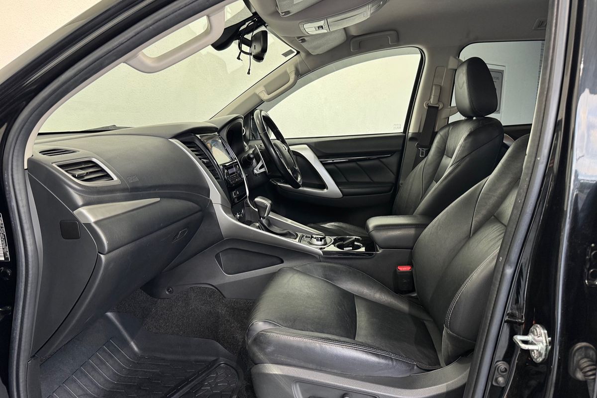 2017 Mitsubishi Pajero Sport Exceed QE