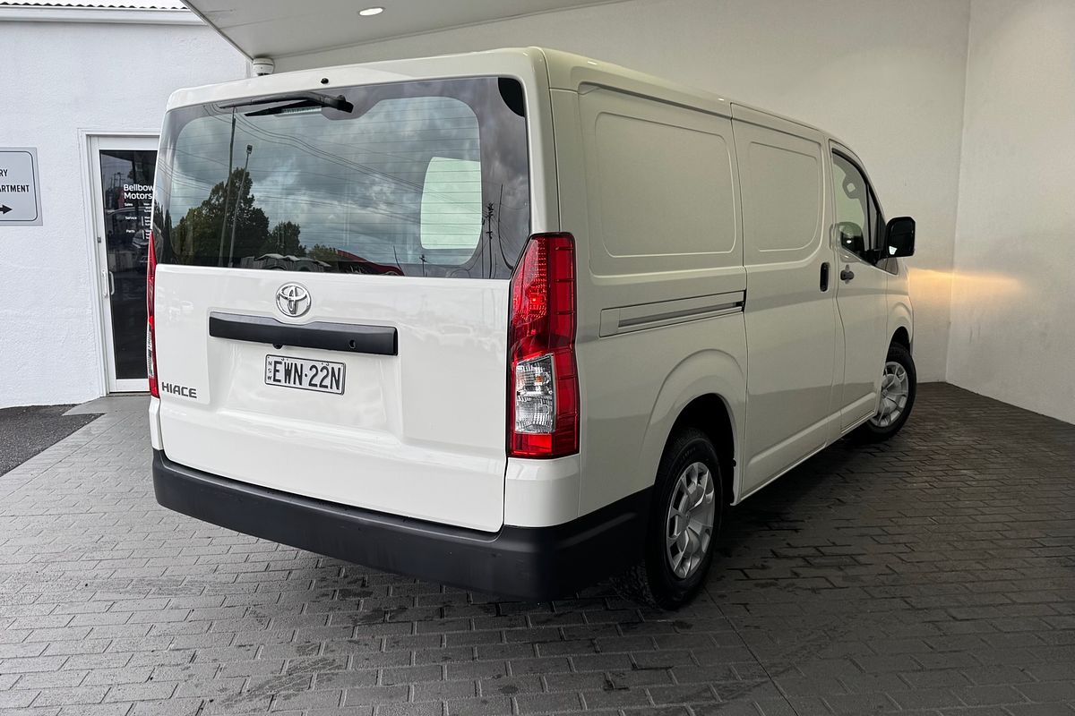 2022 Toyota Hiace GDH300R LWB