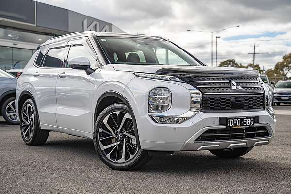 2024 Mitsubishi Outlander Exceed Tourer ZM