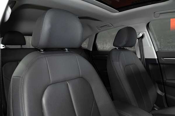 2021 Audi Q3 35 TFSI S line F3