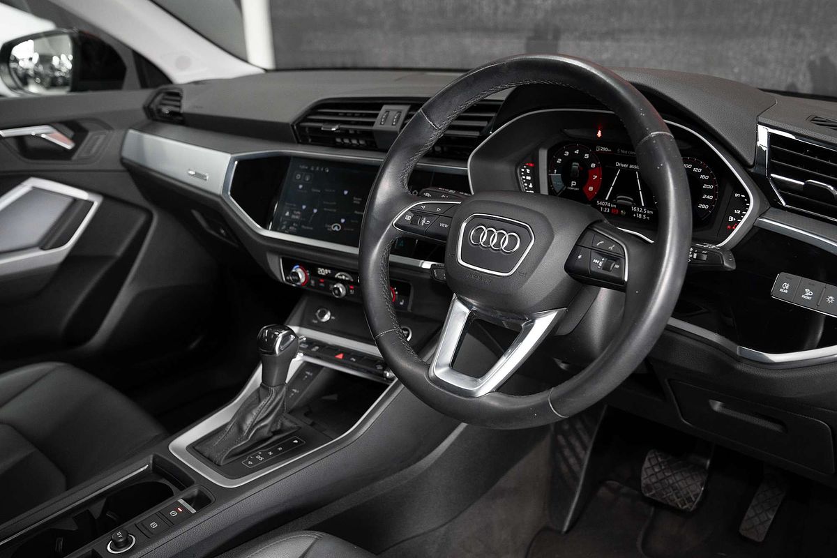2021 Audi Q3 35 TFSI S line F3