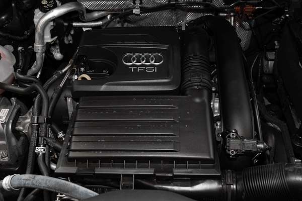 2021 Audi Q3 35 TFSI S line F3