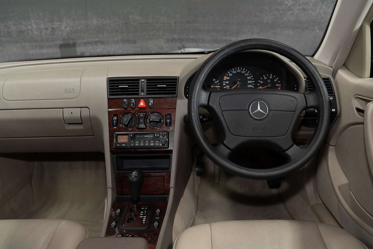 1999 Mercedes-Benz C-Class C180 Classic W202