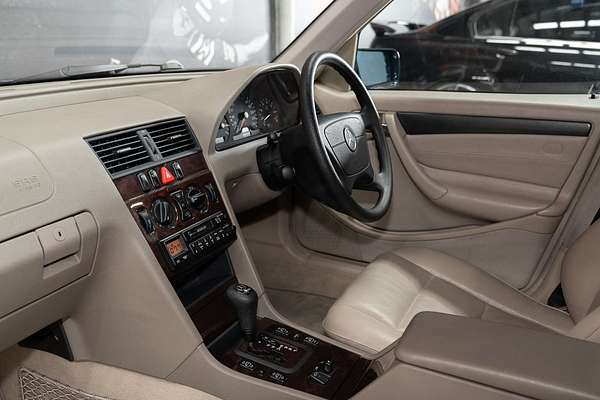 1999 Mercedes-Benz C-Class C180 Classic W202