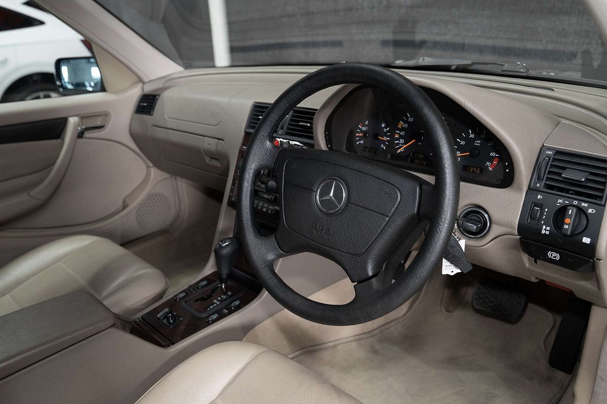 1999 Mercedes-Benz C-Class C180 Classic W202