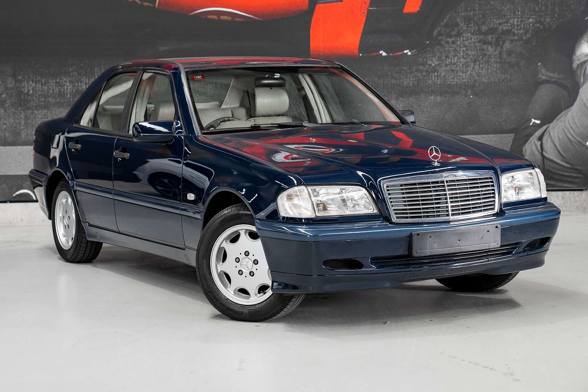 1999 Mercedes-Benz C-Class C180 Classic W202