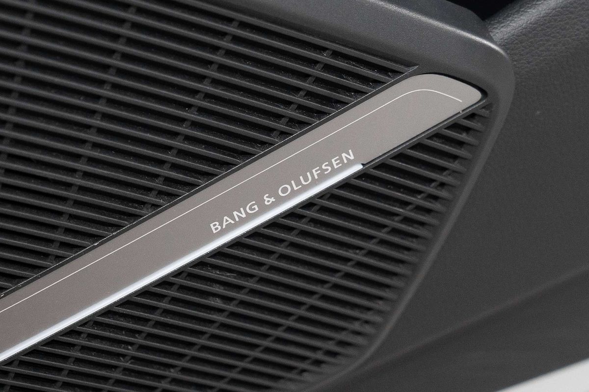 2023 Audi Q5 45 TFSI S line FY