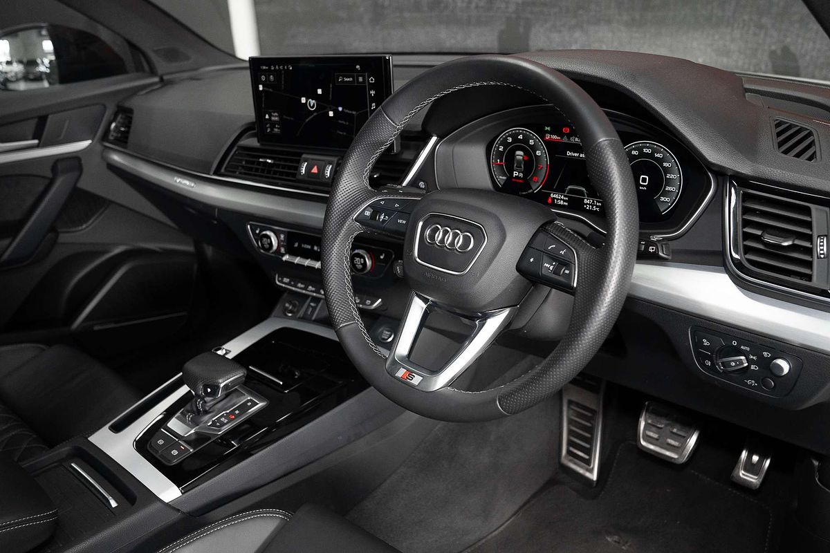 2023 Audi Q5 45 TFSI S line FY