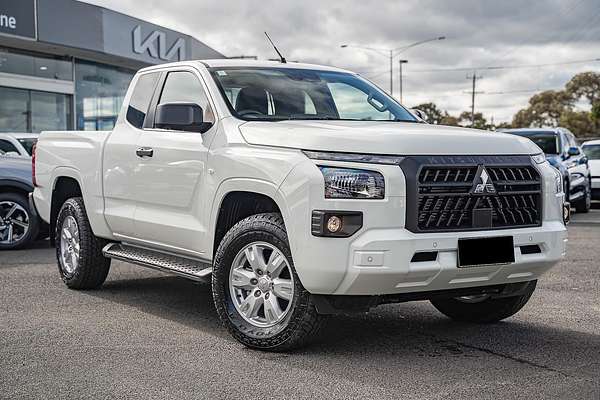 2024 Mitsubishi Triton GLX+ MV 4X4