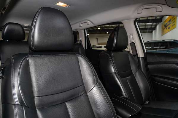 2022 Nissan X-TRAIL ST-L T32