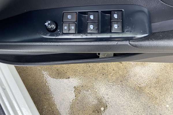 2019 Toyota Camry Ascent AXVH71R