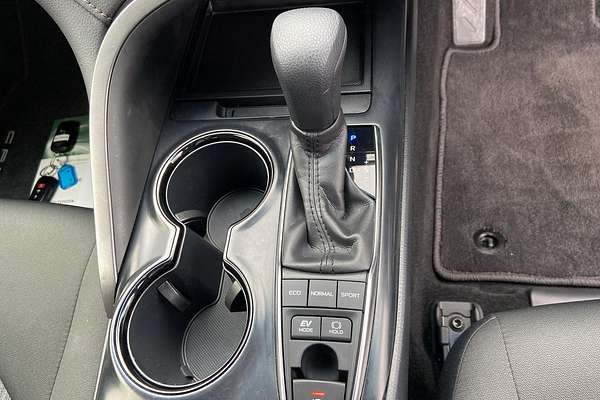 2019 Toyota Camry Ascent AXVH71R