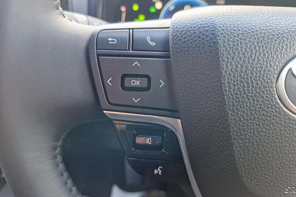 2025 Toyota Camry Ascent Sport AXVH80R