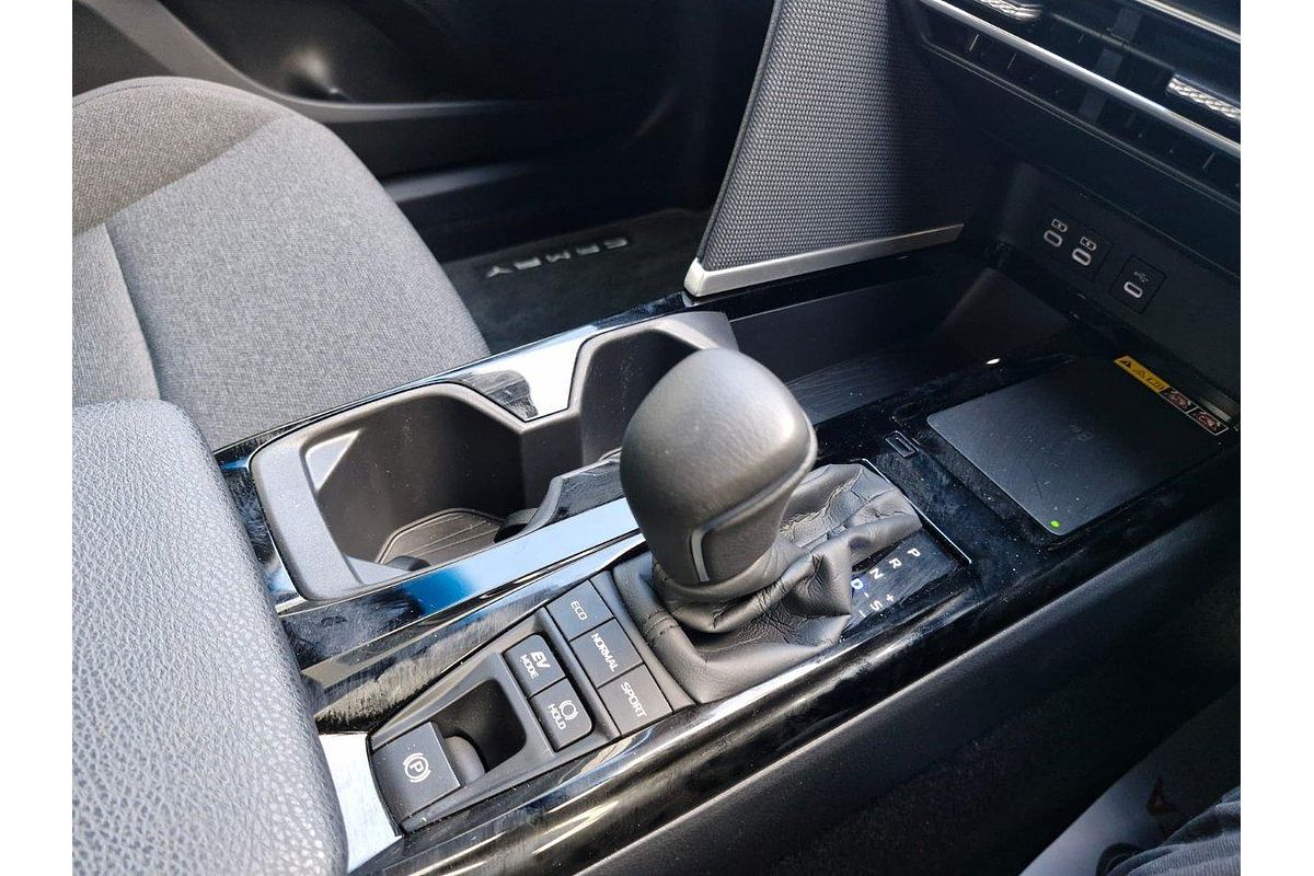 2025 Toyota Camry Ascent Sport AXVH80R