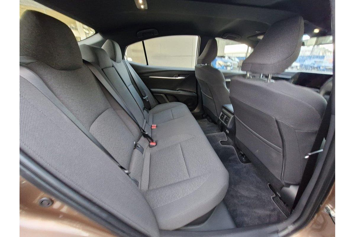 2025 Toyota Camry Ascent Sport AXVH80R
