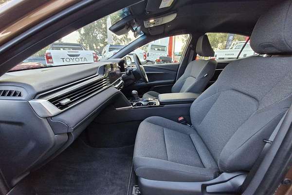 2025 Toyota Camry Ascent Sport AXVH80R