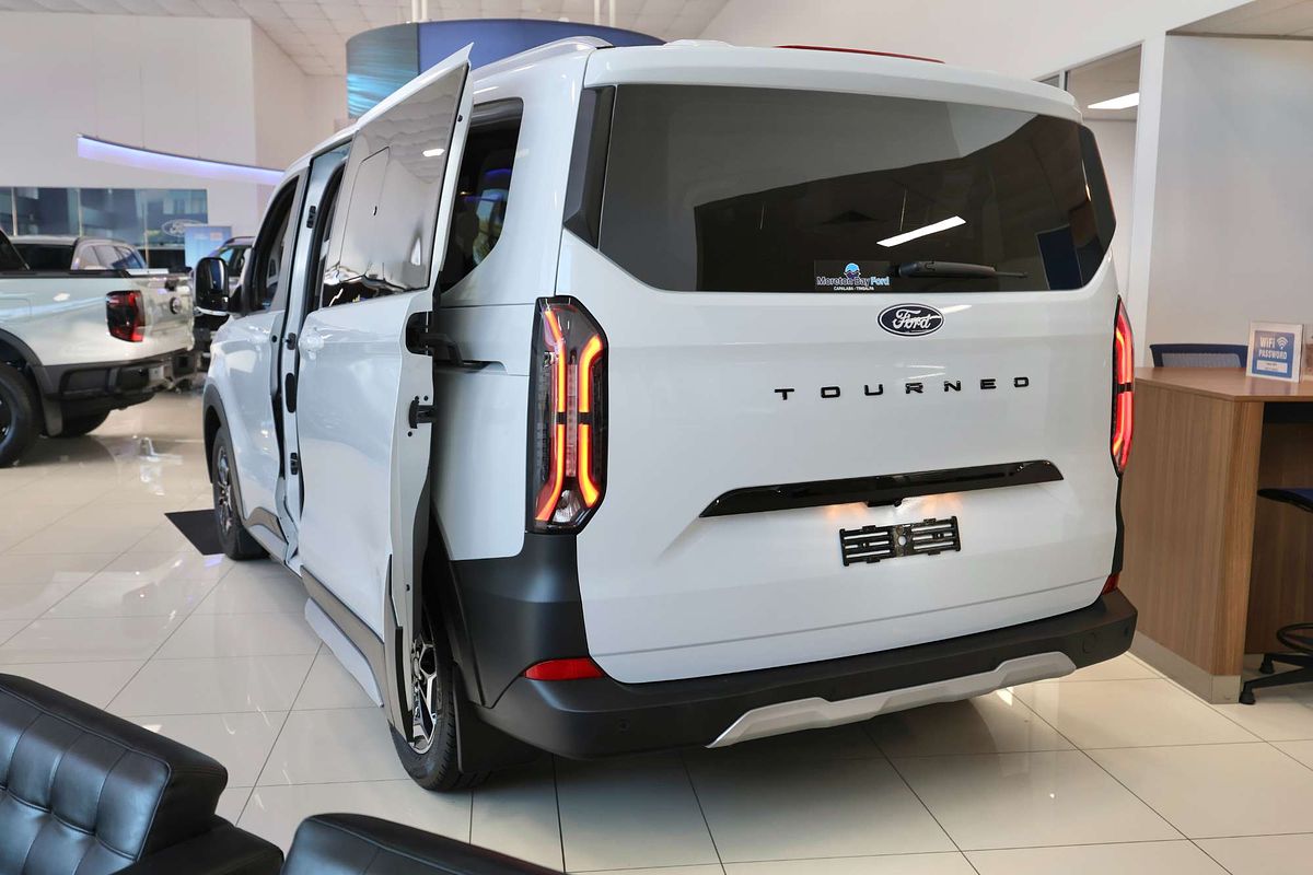 2024 Ford Tourneo Active AV SWB
