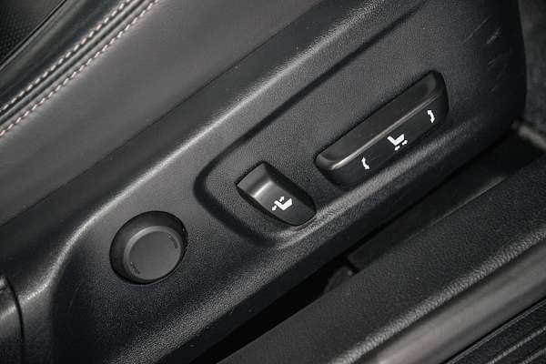 2015 Lexus IS IS200t Luxury ASE30R