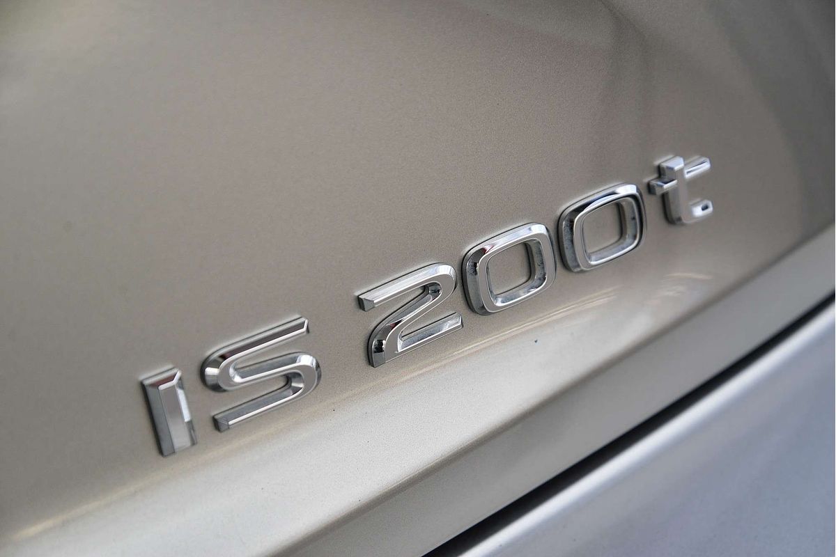 2015 Lexus IS IS200t Luxury ASE30R
