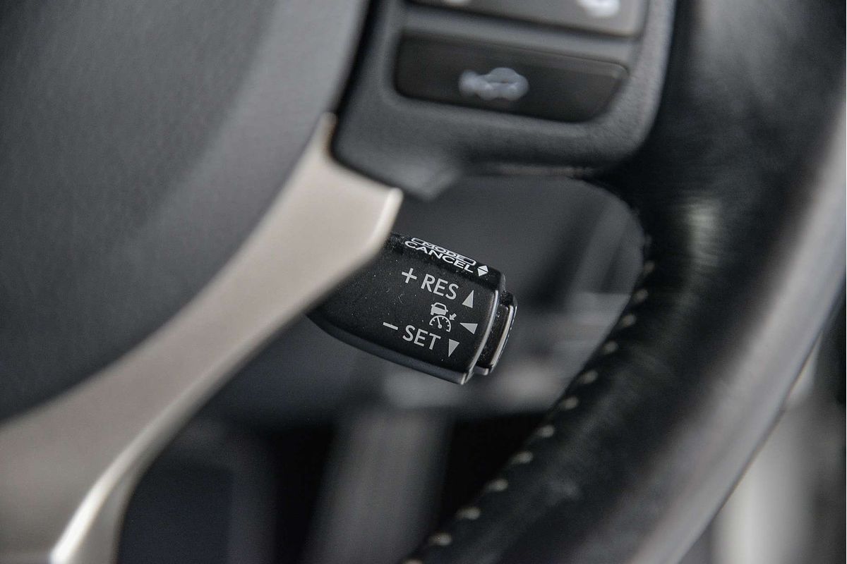 2015 Lexus IS IS200t Luxury ASE30R