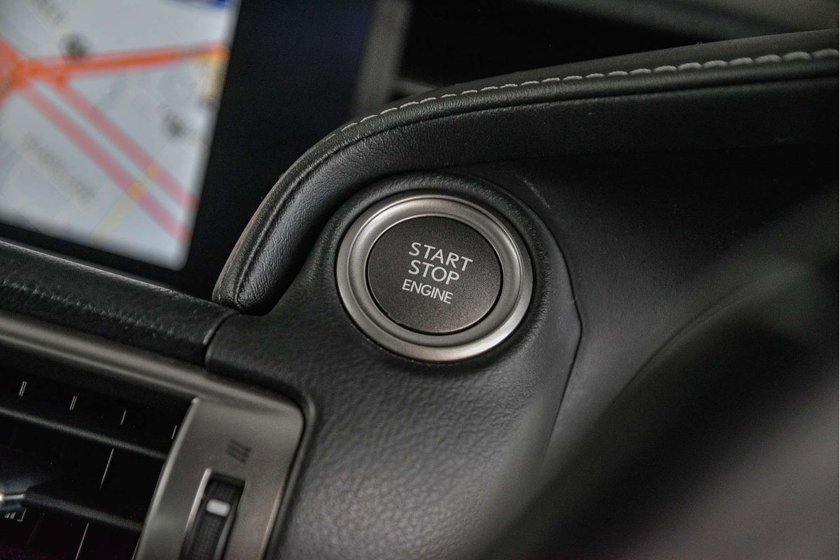 2015 Lexus IS IS200t Luxury ASE30R